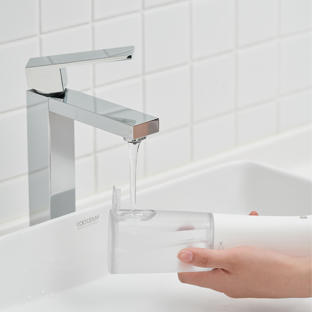 AQ – 205 Travel Flosser White